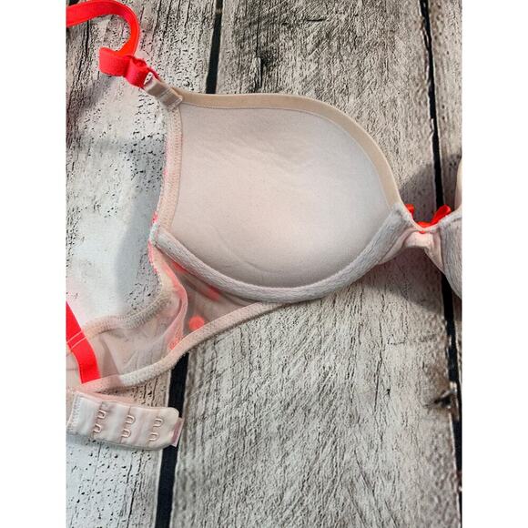 VICTORIA’S SECRET Women’s Very Sexy Polka Dot Push Up Bra / Size: 32B - Picture 7 of 8